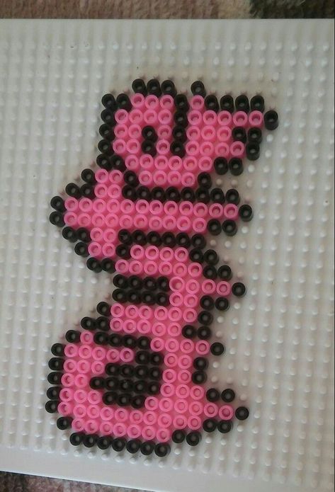 Pink Perler Beads, Peeler Bead Ideas Aesthetic, Pink Perler Bead Patterns, Perler Cute, Pyssla Ideas Cute, Pyssla Ideas Easy, Pyssla Ideas Aesthetic, Pearler Beads Ideas Aesthetic, Pyssla Ideas