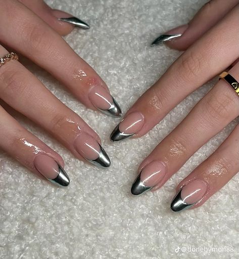 Drake Concert Nail Ideas, Rap Concert Nails, Sydney Sweeney Nails, Drake Inspired Nails, Drake Concert Nails, The Weeknd Inspired Nails, French With Chrome Nails, Black Swan Nails, The Weeknd Nails