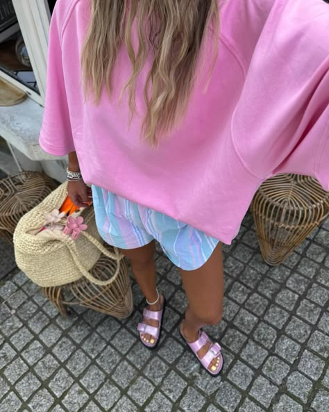 🦋🌴🌈💕🍋 summer day, colourful look + acaï bowl + beach day. Rate this ? #spring #springsummer #beachday #summerday #ootd #inspo #outfit Playful Summer Outfits, Colourful Style Outfits, Casual Summer Day Outfit, Cute Colourful Outfits, Colourful Outfits Summer, Colourful Summer Outfits, Colorful Style Outfits, Beach Outfit Ideas Summer, Cute Colorful Outfits