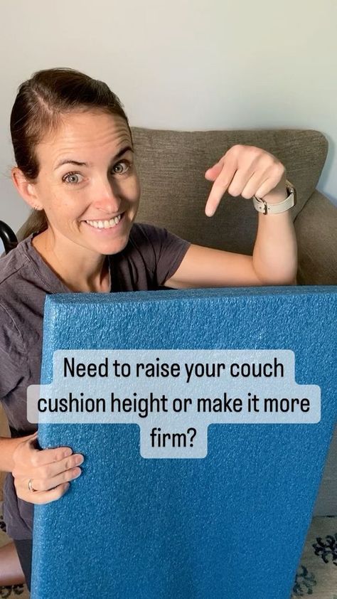 Cushion Cover Diy, Diy Couch Cushions, Fix Sagging Couch, Diy Cushions, Clean Couch, Patio Couch, Couch Diy, Pallet Couch, Furniture Cheap