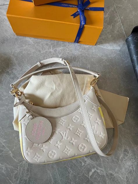 Lv Bagatelle, Arm Candy, Shopping Cart, Louis Vuitton Bag, Color Mixing, Fashion Inspo, Louis Vuitton, Candy, Shoulder Bag