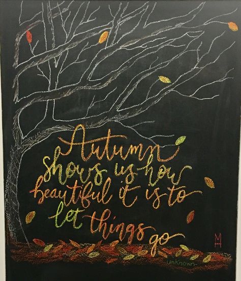 Chalk Boarder Designs November, Fall Chalk Designs, Fall Leaves Chalkboard Art, Chalkboard Fall Ideas, November Chalkboard Art Calendar, Autumn Chalkboard Art, Boo Treats, Thanksgiving Chalkboard Art, Chalkboards Ideas