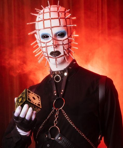 Hellraiser Cosplay, Hell Raiser Costume, Pinhead Hellraiser Costume, Hellraiser Costume, Hell Raiser, Pinhead Costume, Horror Make-up, Magic Aesthetic, Chinese Dragon