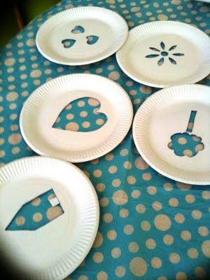 Terrific homemade stencils for some fine motor practice. Pinned by The Sensory Spectrum, @SensorySpec, wp.me/280vn Hantverk Diy, Amazing Houses, Paper Plate Crafts, Plate Crafts, Cool Ideas, Preschool Art, Paper Plate, Teaching Art, Art Activities