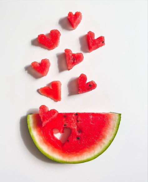 Watermelon Drink, Watermelon Summer, Shadow Photos, Fantasy Photography, Summer Watermelon, Cute Fruit, Summer Inspiration, Food Decoration, Fruit Basket