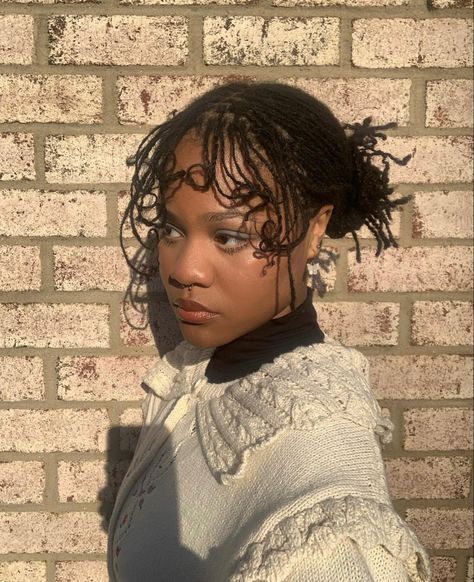 Sister Locs With Bangs, Purple Sisterlocks, Micro Locs Short, Microloc Inspiration, Sisterlock Hairstyles, Tiny Locs, Microlocs Hairstyles, Locs Bob, Latest Hair Braids