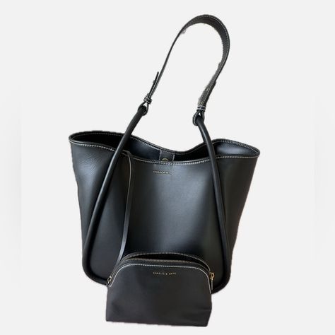 Charles & Keith Tubular Slouchy Tote Bag Slouchy Tote Bag, Charles And Keith, Bag Closet, Things I Need To Buy, Slouchy Tote, Charles Keith, Magnetic Closure, Wrinkles, Shoes Heels