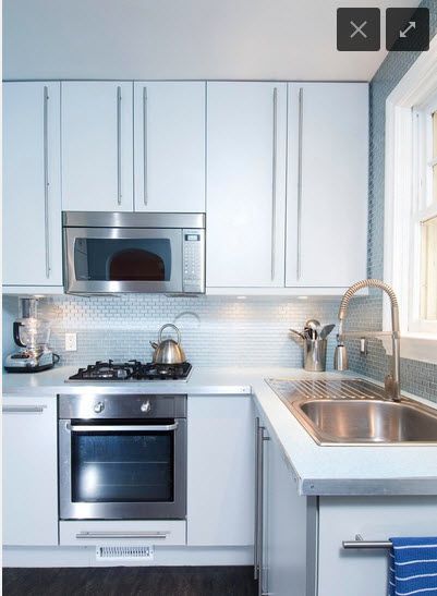 wall oven built in below gas cooktop - possibly room for narrow drawer below oven? Pantry Upgrade, Small L Shaped Kitchens, Built In Oven, Kitchen Desk Areas, Gas Wall Oven, Cocina Ideas, Countertop Convection Oven, Bungalow Decor, Oven Cabinet