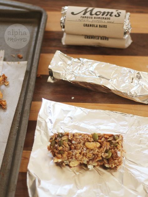 Homemade Granola Bar Wrappers (DIY ) by Brenda Ponnay for Alphamom.com Diy Granola Bars, Homemade Granola Bar, Cereal Bars Homemade, Granola Brands, Diy Granola, Wrappers Diy, Healthy Protein Bars, Energy Bars Recipe, Bar Packaging