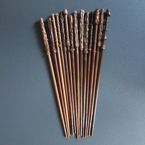 wands21s Diy Wands, Diy Harry Potter Wands, Cumpleaños Harry Potter, Harry Potter Bday, Festa Harry Potter, Anniversaire Harry Potter, Diy Wand, Theme Harry Potter, Harry Potter Birthday Party