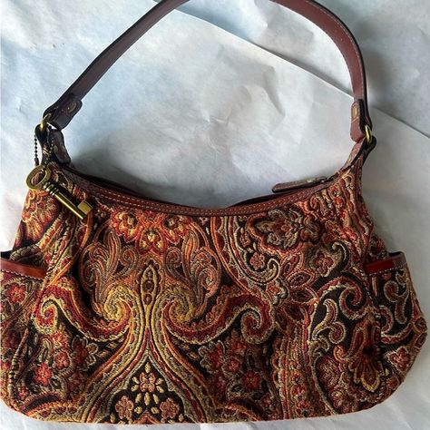 Vintage Tapestry Fossil Shoulder Bag Tapestry Bags, Fossil Bag, Tapestry Bag, Vintage Tapestry, Fossil Handbags, Fossil Bags, Aesthetic Clothes, Fossil, Leather Straps