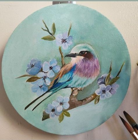 Round Paintings Ideas, Circle Paintings Canvas, Round Acrylic Painting Ideas, Painting For Round Canvas, Round Art Painting, Round Drawing Art, Round Flower Painting, Small Round Paintings, Acrylic Painting On Circle Canvas