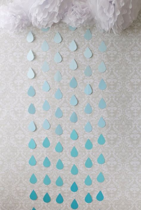 Raindrop garland - Baby shower garland - Baby shower banner - Sprinkle banner - Boy baby shower - Ba Diy Baby Shower Decorations Boy, Raindrop Garland, Baby Sprinkle Decorations, Trendy Baby Shower Themes, Baby Shower Garland, Boy Baby Shower Ideas, Baby Shower Vintage, Baby Shower Decorations For Boys, Baby Shower Outfit