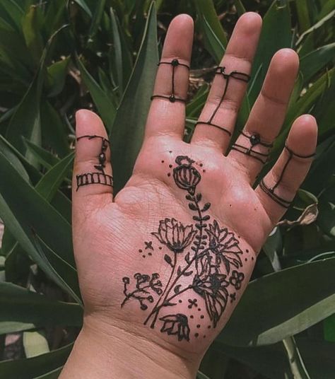 Henna Plant Designs, Plant Henna Designs, Henna Designs Simple Easy, Henna Designs Simple, Flower Doodle, Henna Plant, Henna Ideas, Modern Henna, Modern Henna Designs