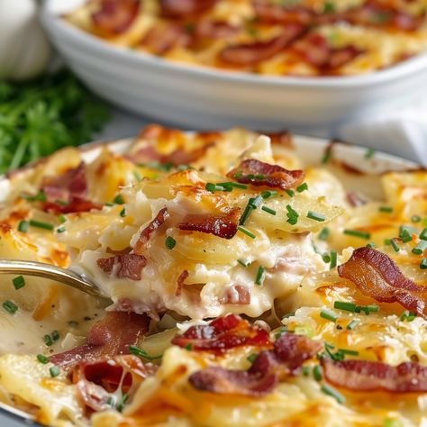 Bacon Scalloped Potatoes Scalloped Potatoes Bacon, Scalloped Potatoes And Bacon, Oven Dishes Recipes, Bacon Scalloped Potatoes, Cream Potatoes Recipe, Cheddar Scalloped Potatoes, Scalloped Potatoes With Bacon, Cheese Scalloped Potatoes, Bacon Scallops