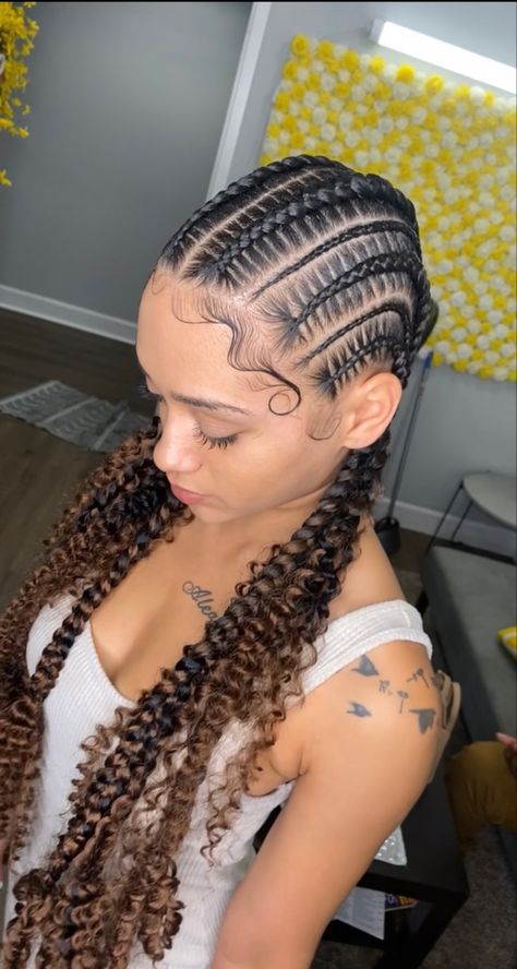 Stitch braided feed ins with goddess ends and small braids in between Feed In Braids Cornrows Curly Ends, Braids With Goddess Ends, Feed In Cornrows With Curly Ends, Festival Feed In Braids, Medusa Feed In Braids, Boho Braids With Heart On The Side, Braids Hair Ideas, Long Braided Hairstyles, Feed Ins