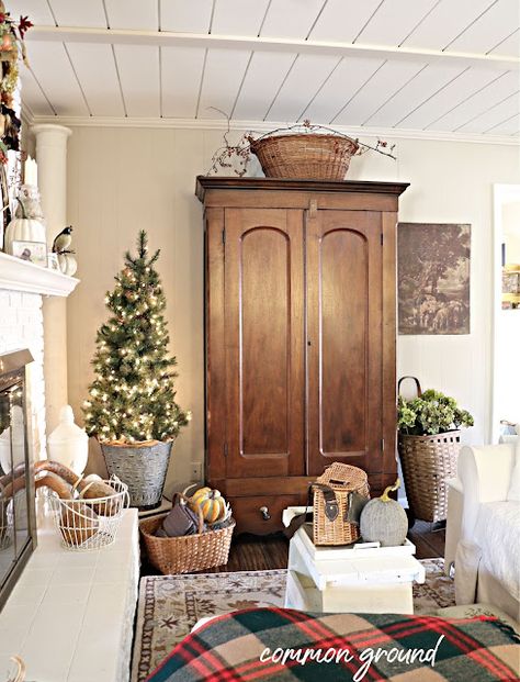 Weekend Inspiration, Thanksgiving Tree, Christmas Getaways, Vintage Porch, Decorate For Christmas, White Bathroom Designs, Fall And Thanksgiving, Decorating For Christmas, Hearth Room