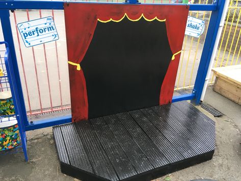 Eyfs Outdoor Stage Area, Eyfs Stage Area Outside, School Outdoor Area, Preschool Outdoor Activities, Eyfs Outdoor, Eyfs Outdoor Area, Kids Stage, Diy Gazebo, Outdoor Learning Spaces