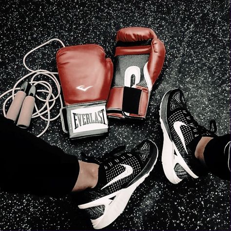 Gemma And Savio Falcone, Gemma Falcone, Boxer Aesthetic, Kick Boxing Girl, Octavia Blake, Camorra Chronicles, Boxe Thai, Trening Sztuk Walki, Only Aesthetic