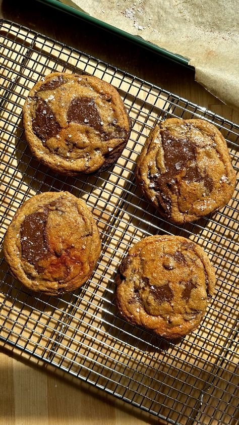 Spicy Chocolate Chip Cookies, Chili Chocolate Cookies, Spicy Cookies, Spice Pound Cake, Chili Chocolate, Flakey Salt, Spicy Chocolate, Chocolate Chili, The Best Cookies