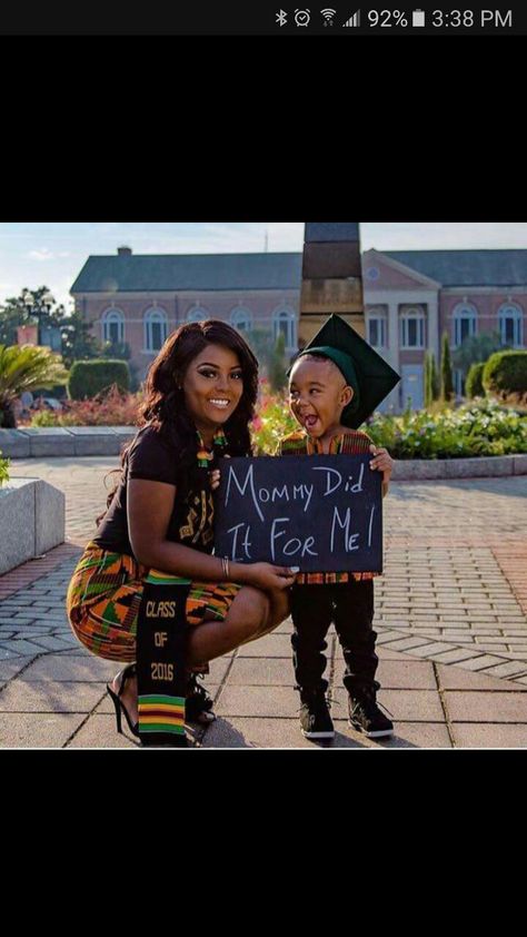 graduation pictures with children Masters Graduation Pictures, Nursing School Graduation Pictures, School Graduation Pictures, Nursing Pictures, Graduation Pictures High School, Nursing Graduation Pictures, Graduation Pic Ideas, Masters Graduation, College Graduation Photoshoot