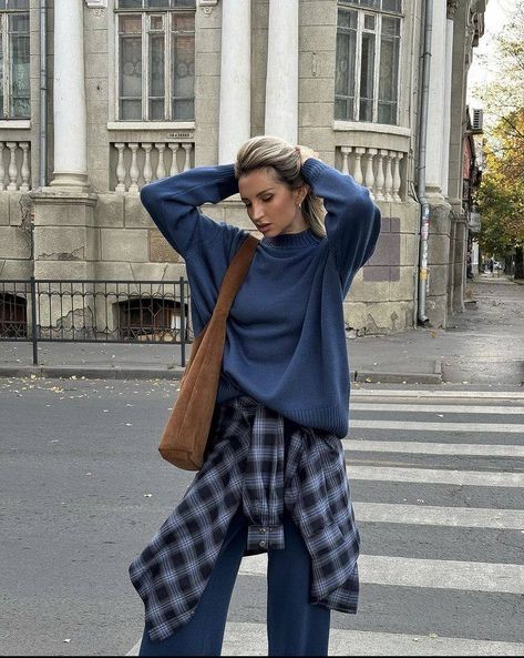 Long Flannel Shirt Outfit, Winter Comfy Outfits, Winter Rainy Day Outfit, Rainy Day Outfit Aesthetic, Rainy Day Outfits, Flannel Shirt Outfit, Sport Style Woman, Rainy Day Fashion, Fashion Trend Forecast