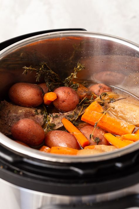 Instant Pot Pot Roast - Easy Peasy Meals Buttered Potatoes, Instant Pot Potatoes, Starch Diet, Constipation Smoothie, Instant Pot Steam, Instant Pot Pot Roast, Roasted Potatoes And Carrots, Classic Pot Roast, Potatoes And Carrots