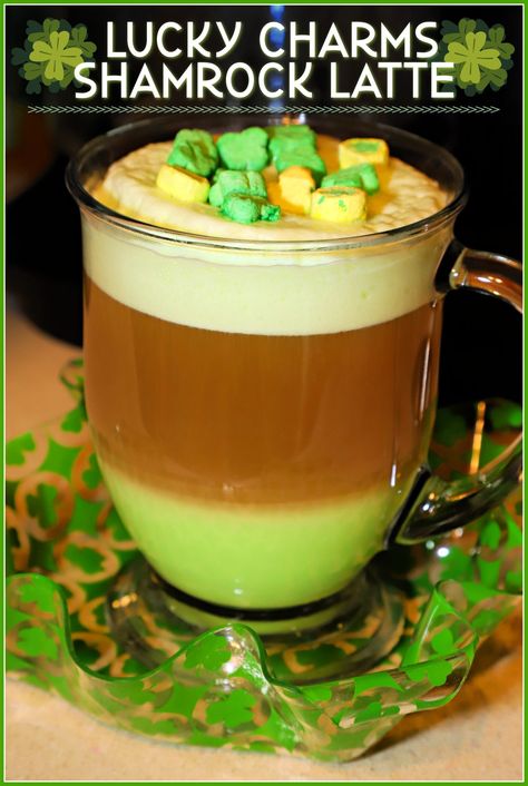 A tasty green coffee drink to make at home in honor of St Patrick's Day! St Patrick’s Day Coffee Drinks, March Coffee Drinks, Easter Coffee Drinks, Nespresso Bar, Herbal Mocktails, Sweet Lemonade Recipe, Drink To Make At Home, Green Foods, Gluten Free Coffee