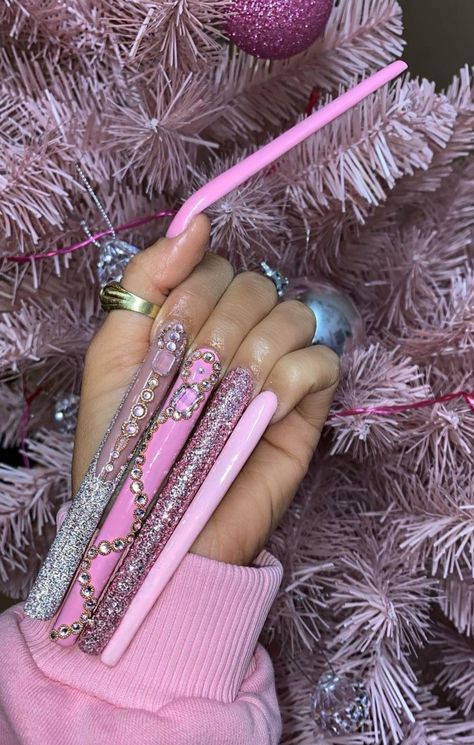 Nails Art Simple, Easy Nail Art Tutorial, Nail Art 2022, Design Nails Art, Nail Art Aesthetic, Nail Art Trendy, Really Long Nails, Nail Art 2023, Nail Art For Short Nails