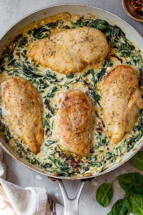 Chicken Florentine Chicken Spinach Bake, Chicken Florentine Recipe, Spinach Cream Sauce, Florentine Recipe, Pan Fried Chicken Breast, Florentines Recipe, Well Plated, Chicken Saltimbocca, Spinach Bake