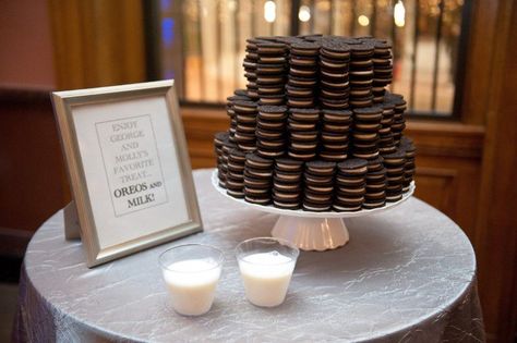 Oreo Wedding, Teal Wedding Cake, Cake Alternatives, Alternative Wedding Cakes, Unusual Wedding Cakes, Unique Cakes Designs, Wedding Cake Alternatives, Brides Cake, Traditional Wedding Cakes