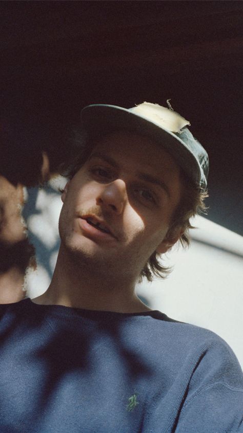 Mac Demarco Wallpaper, Mac Demarco 2, Chamber Of Reflection, Mac Demarco, Album Artwork Cover Art, Declan Mckenna, Wallpaper Homescreen, Cover Wallpaper, Band Wallpapers