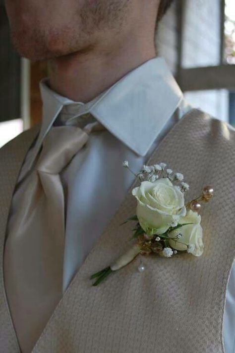 White and gold boutonnière Gold Boutonniere Wedding, White And Champagne Boutonniere, Champagne Corsage And Boutonniere, White And Gold Boutonniere, Gold And White Corsage, Entourage Flowers, Gold Boutonniere, Hoco Flowers, 1920 Wedding