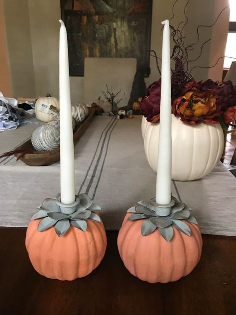 DIY Craft Pumpkin Candle Holders. Easy DIY fall home decor. Perfect for a Thanksgiving dining table. Best Fall Crafts, Diy Pumpkin Candle, Fall Crafts For Adults, Fun Fall Decor, Fall Candle Holders, Fall Pumpkin Centerpieces, Cute Candle, Pumpkin Candle Holder, Elegant Candle Holders