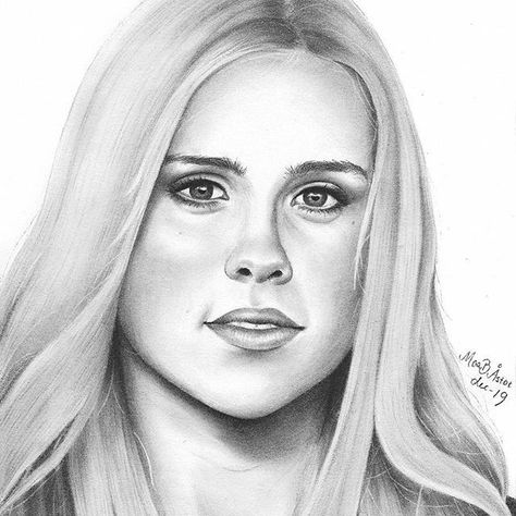 Tvd Art, Vampire Minion, Western Drawings, Family Sketch, Dragon Drawings, Rebekah Mikaelson, Human Faces, Bonnie Bennett, Drawing Faces