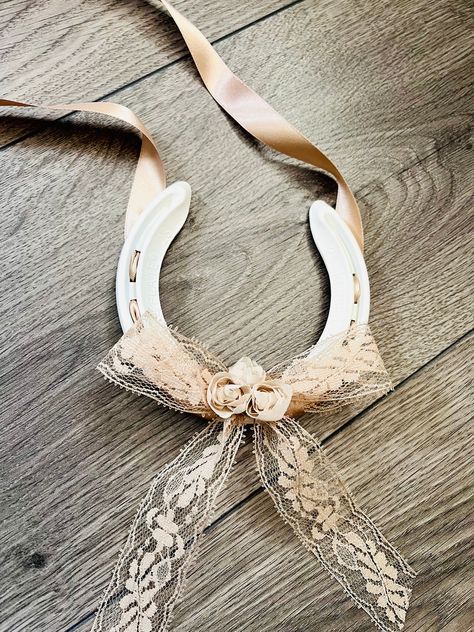 Wedding Horseshoe Lucky Gift White and Coffee Lace Bridal Present, Keepsake, Newlywed Gift by FlorenceandTillyUK on Etsy Lucky Charm Gifts, Horse Shoe Nails, Wedding Horseshoes, Great Anniversary Gifts, Lucky Gifts, Organza Flowers, Lucky Horseshoe, Couple Items, Entrance Door