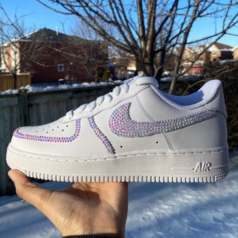 Conquer the streets in style with our Purple Rhinestones Custom Air Force 1s! With their eye-catching purple rhinestones, these shoes bring serious sparkle and glamor to your look. Take your style up a notch and stand out from the crowd! 💎 🔥 100% genuine, Brand New.👟 Custom sneakers.💫 Every pair is hand-made to order.✨ Best quality waterproof and scratch-proof paints used.✨ 1000+ satisfied customers across various platforms. 🌎Free worldwide shipping,shipping within 5-12 working days🎁 Treat Quinceañera Nails, Bedazzled Converse, 15 Shoes, Bedazzled Shoes, Nike Force 1, Air Force 1s, Tenis Nike, Custom Air Force 1, Bling Shoes