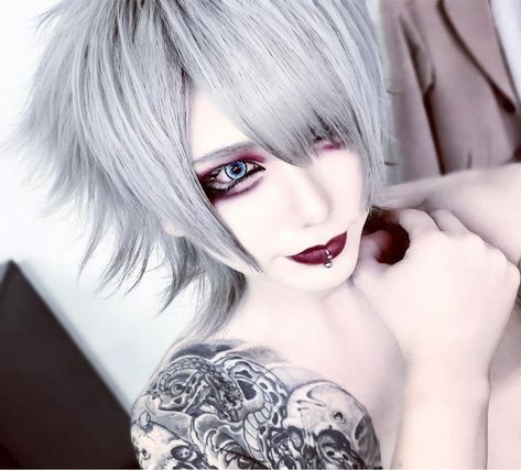 Visual Kei Tattoo, Vkei Make Up, Vkei Makeup, Visual Kei Makeup, Oshare Kei, Kei Fashion, Makeup Tutorial Video, Makeup Designs, Visual Kei