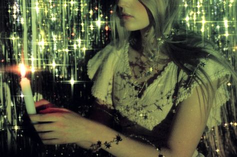 Shades Of Cool Aesthetic, 2014 Outfits, Velvet Goldmine, Yolandi Visser, Shades Of Cool, Aesthetic Neon, Carrie White, Petra Collins, Cool Aesthetic