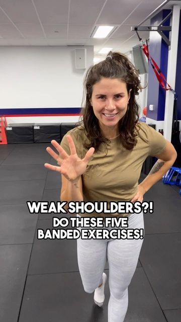 Forward Shoulder Exercise, Banded Shoulder Exercises, Banded Exercises, Strengthen Shoulders, Leaky Gut Diet, Shoulder Exercises, Toned Arms, Stretching Exercises, Upper Arms