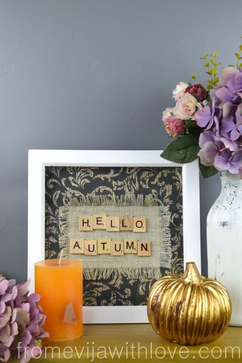 Easy and fun craft for autumn/fall using a photo frame and scrabble tiles.. Interior Posts, Scrabble Letter Crafts, Making Frames, Home Screen Inspiration, Scrabble Word, Scrabble Tile Crafts, Scrabble Crafts, Fun Fall Decor, Diy Candle Sticks