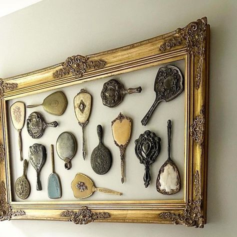 The Early Bird ~ Stacey & Kevin on Instagram: "I’ve collected vintage hand mirrors for a while. I’m drawn to the ornate character on these beauties.  Each one is so unique, and I feel they add a bit of glamor to a space. I’ve hung them in different locations in our home in various arrangements. Our master bathroom wall is my latest spot.  I thought this large vintage frame would be a fun way to display them, but my hand mirror collection was a tad too large for all of them to fit inside. So, I’ Wall Of Hand Mirrors, Antique Hand Mirror Wall, Vintage Hand Mirror Display, Vintage Oval Frame Ideas Decor, Antique Bathroom Wall Decor, Hand Mirrors On Wall, Hand Mirror Decorating Ideas, Vintage Mirror Diy, Hand Mirror Wall