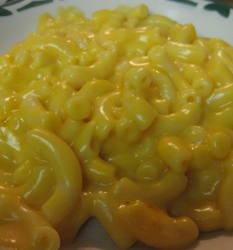 Texas Roadhouse Macaroni and Cheese Recipe - Secret Copycat Restaurant Recipes Cheesy Mac And Cheese Recipe, Cheesy Mac N Cheese Recipe, Cheesy Mac, Steakhouse Recipes, Easy Mac N Cheese, Boxed Mac And Cheese, Cheesy Mac And Cheese, Macaroni And Cheese Recipe, Macaroni N Cheese Recipe