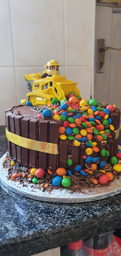 Rubble Construction Cake, Paw Patrol Construction Cake, Rubble And Crew Party, Rubble And Crew Birthday Cake, Rubble Birthday Cake, Rubble And Crew Birthday, Rubble Birthday Party, Paw Patrol Birthday Party Cake, Levi Birthday