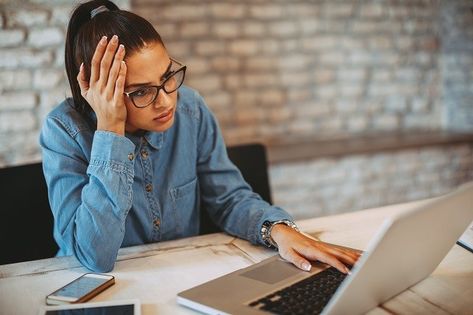 Navigating a painfully long job search? You’re not alone. Relief Headache, Commercial Insurance, Migraine Relief, Laptop Lifestyle, Mental Health Day, Pet Peeves, Success Tips, Marketing Website, Business Success