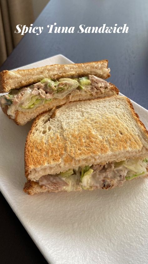 Spicy Tuna Sandwichs Recipe https://resepmamiku.com/en/spicy-tuna-sandwichs-katz__kitchen Spicy Tuna Sandwich, Tuna Sandwich Recipe, Tuna Sandwich Recipes, Tuna Sandwiches, Cold Sandwiches, Tuna Sandwich, Canned Tuna, Spicy Tuna, Healthy Food Dishes