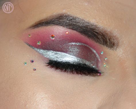 Guardians Of The Galaxy Inspired Makeup, Guardians Of The Galaxy Makeup, Galaxy Inspired Makeup, Galaxy Makeup, Inspired Makeup, Guardians Of The Galaxy, The Galaxy, Makeup Ideas, Makeup Inspiration