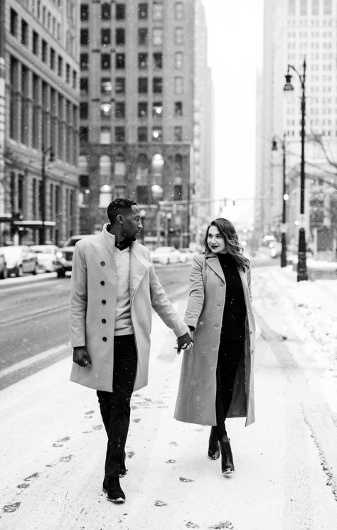 Detroit Engagement Photos, Winter Engagement Photos Outfits, Snow Engagement Photos, Classic Couples, Winter Engagement Pictures, Urban Engagement Photos, Chicago Engagement Photos, Outfits Neutral, Engagement Picture Outfits