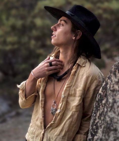 Jake Kiszka Outfit, Jake Kiszka Hands, Jake Kiszka Pirate, Jake And Josh, Jake Kiszka, Greta Van Fleet, Concert Fashion, Music Pics, Grown Man