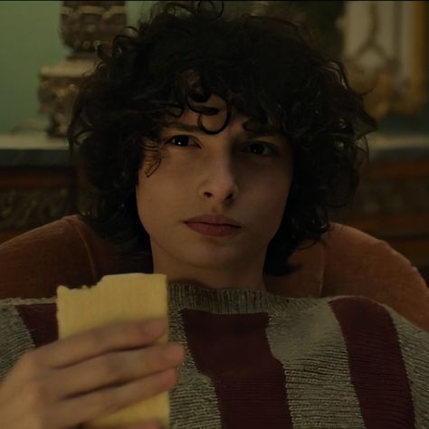 Miles Fairchild, The Goldfinch, Finn Stranger Things, Stranger Things Actors, Mike Wheeler, Finn The Human, The Turning, Stranger Things Cast, Finn Wolfhard